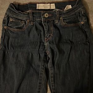 These are Abercrombie and Fitch size 2 R perfect stretch jeans!
